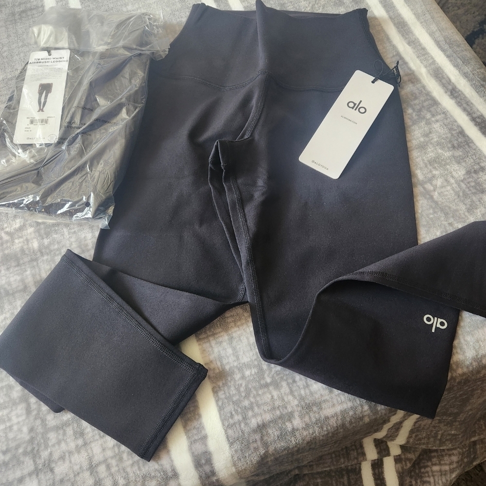 ALO Yoga Black Leggings